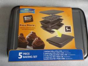 lot 144 image: Bakers Secret 5 pc Baking Set...