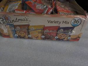 lot 148 image: Grandmas Variety Mix...