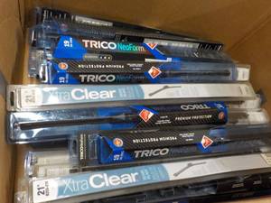 lot 176 image: 30 Windshield Wipers  variety of Br...