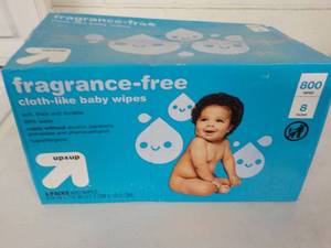 lot 210 image: Up and Up case of 800 Fragrance Fre...