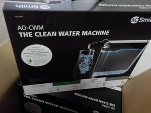lot 213 image: AO-CWM The Clean Water Machine...