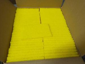 lot 233 image: Case of 60 - 3 x 5 Scrubbing Pads...