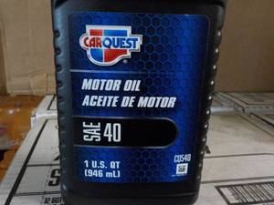lot 259 image: Case of 12 qt Bottles Carquest Moto...