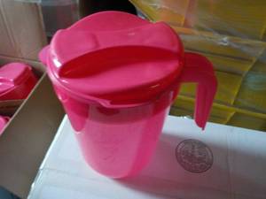 lot 263 image: 3 Cases Plastic Pitchers 2 colors...
