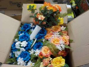 lot 269 image: Large Box of Artificial Flowers in ...