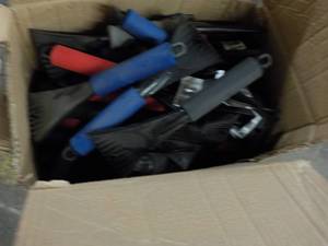 lot 280 image: Large Quantity of Ice Scrappers...