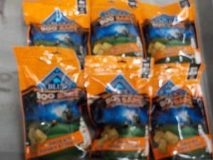 lot 323 image: 6 - 11 oz Bags Blue Boo Bars Dog Bi...