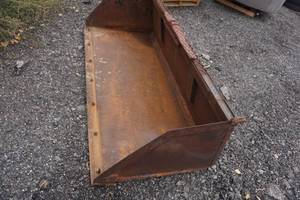 Universal Mount Bobcat Skid Loader Skid Steer 79 Material Handling Bucket