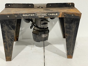 lot 23 image: Craftsman Router and Table