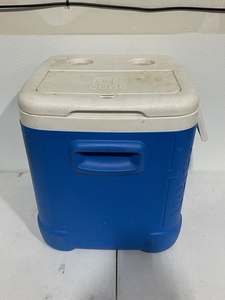 lot 58 image: Igloo Cooler 48 Quart