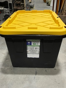 lot 73 image: Greenmade 27 Gallon Tote