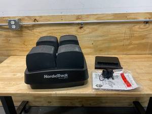 lot 47 image: NORDICTRACK 50 Lb iSelect Adjustable Dumbbells