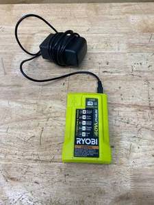 lot 58 image: RYOBI 40V Charger (OP403)