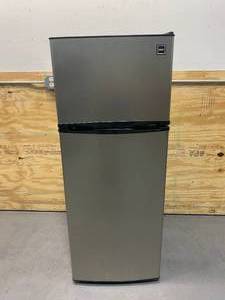 lot 60 image: RCA RFR725 2 Door Apartment Size Refrigerator with Freezer, Stainless