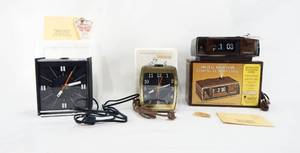 lot 10 image: Lot of 3 Vintage 1970s Stancraft Time Projection Clocks Including Custom Sears Sample