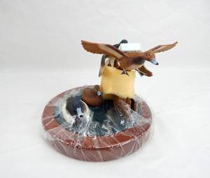 lot 103 image: Vintage 1999 Limited Edition David Maass Feeding Time Hand Painted Sculpture
