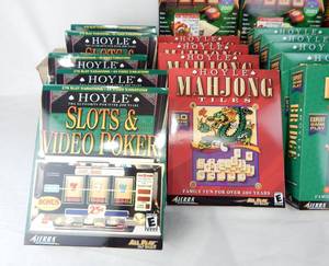 lot 108 image: Huge Lot of Vintage Hoyle Sierra Attractions Computer Games