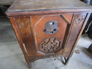 Kennedy Floor Radio