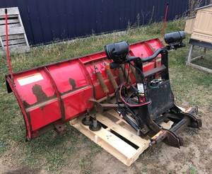 Boss 8 Straight Heavy-Duty Blade Snow Plow
