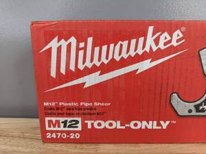 lot 33A image: Brand New Milwaukee M12 12V Lithium-Ion Cordless PVC Pipe Shear 