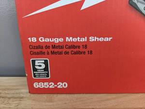 lot 71A image: Brand New Milwaukee 6.8 Amp 18-Gauge Shear 