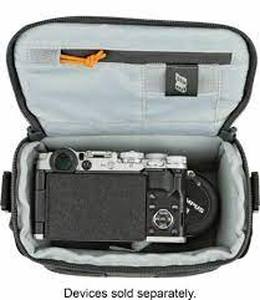 lot 48 image: Lowepro - Adventura SH 110R II Carrying Bag - Black