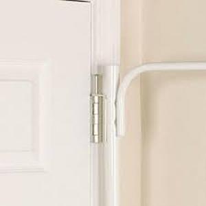 lot 50 image: Household Essentials H12001 Hinge It Clutterbuster Four Bar Hanging Valet-White