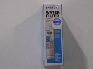 lot 88 image: Water Filter for Select Samsung Refrigerators - White