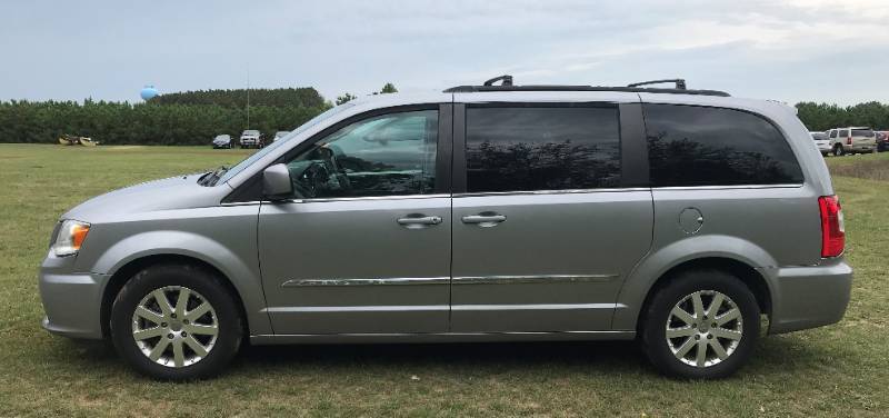 2016 Chrysler Town & Country Touring