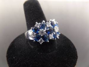 lot 32 image: .925 Sterling Silver Sapphire Crystal Flower Ring Size 10