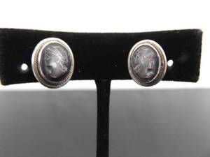 lot 92 image: .800 Sterling Silver Carved Shell Cameo Screw Back Earrings