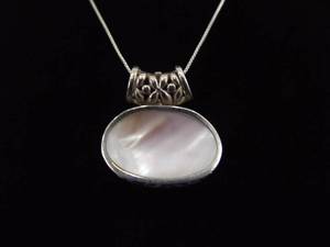lot 12 image: .925 Sterling Silver Pink Mother of Pearl Pendant Necklace