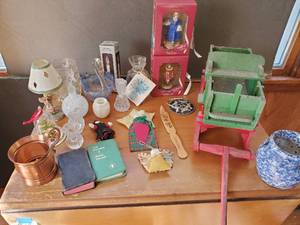 Collection Of Dcor And Christmas Items