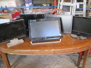 Assortment of Dell, Vizio, HP and o...