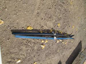 Pair of Skimaster 200cm HT271 Snow ...