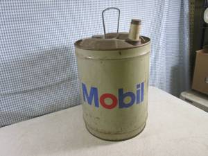 lot 4 image: (FS) Vintage Metal Mobile 5 Gallon ...