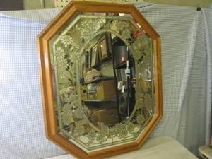 lot 7 image: (D-1) Decorative Wall Mirror with O...