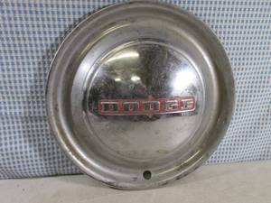 lot 49 image: (B-1) Vintage Dodge Hub Cap Hubcap ...