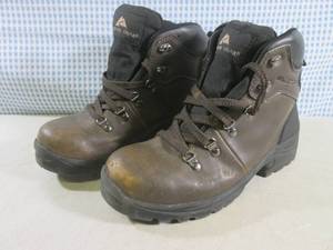 lot 78 image: (CSB) Ozark Trail Boots Mens Size ...