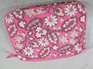 lot 103 image: (C-3) Vera Bradley Laptop Bag 15 x...