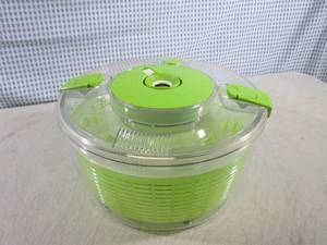 lot 165 image: (BSB) Genius Salad Spinner...