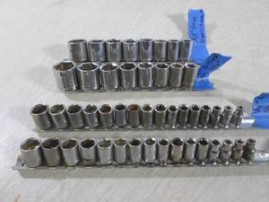 lot 182 image: (RM2) Assorted Sockets 14 and 38...