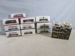 lot 197 image: (CSB) Assorted Small Train Engines ...
