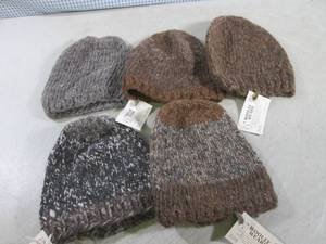 lot 245 image: (CS) 5 Hand Knit Wooly Wears Hats...