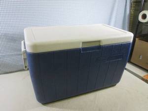 lot 306 image: (A-3T) Coleman Cooler with Drain 24...