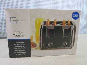 lot 339 image: (F-0) 4-Slice Toaster New...