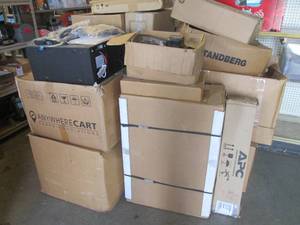 lot 350 image: (A-1) Large Pile of Assorted Electr...