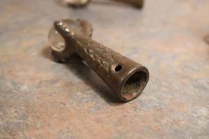 lot 19 image: Claw Feet