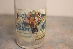 lot 20 image: Antique Containers