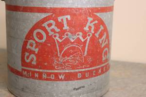 lot 26 image: Antique Sport King Minnow Bucket